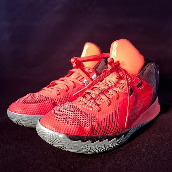 Nike Kyrie Flytrap 5, Magic Ember Dynamic Turquoise, Youth 4.5 - Picture 6 of 10